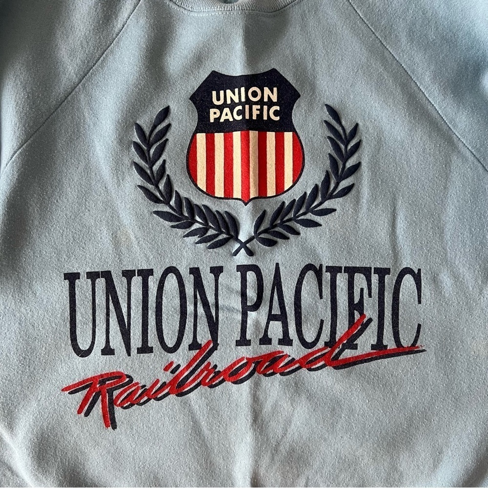 Vintage 80s Union Pacific Railroad crewneck - Picture 3 of 8